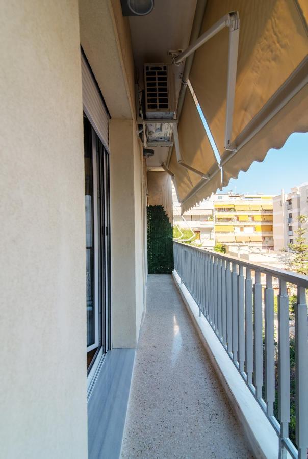 Luxury 1-Bedroom Apartment By The Sea In Athens Exterior photo